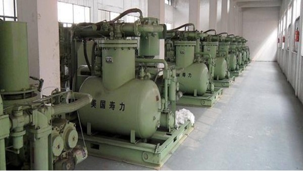 螺桿式空壓機(jī)的普及是由什么推動的？